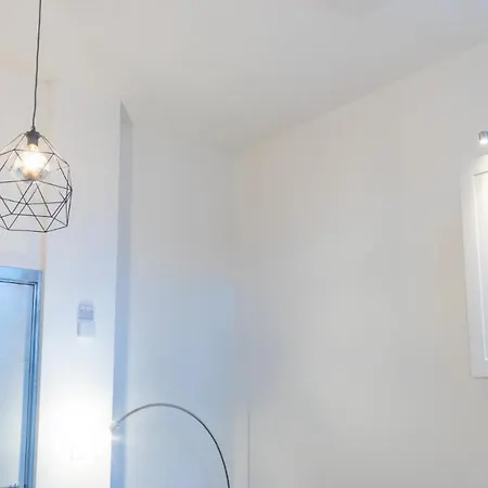 Spacious Modern With Private Entrance In By Pillo Lejlighed *