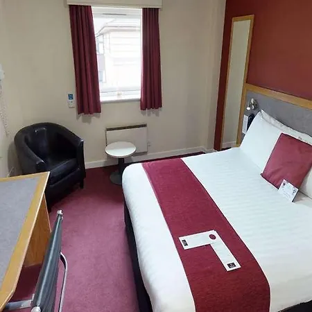 Pendulum 3* Manchester