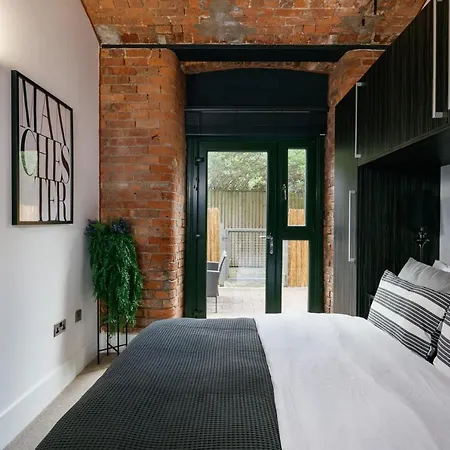 Boutique Warehouse Apartment By The Jacksonheim Boutique *
