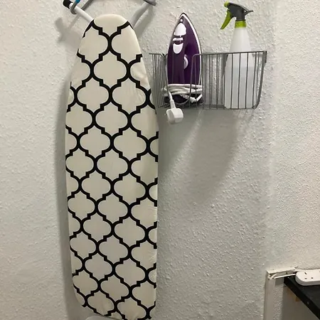 The Avenues And Alleyways * Manchester