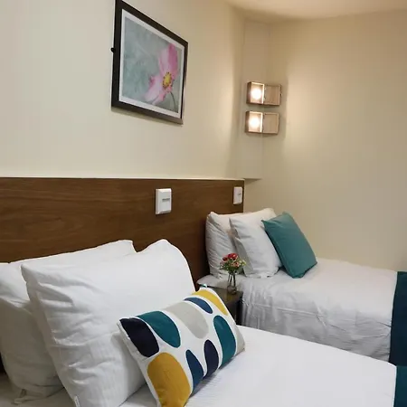 Hazeldean Hotel Prestwich