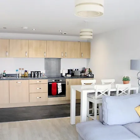 Проживание в семье Escape - Private & Bathroom Near Etihad And Coop Arena - Free Secure Parking Манчестер