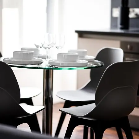 Onpoint - Spacious 2 Bedroom Apt - City Centre With Balcony מנצ'סטר