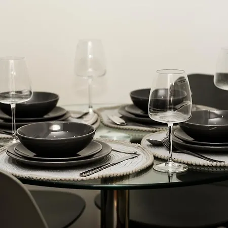 Onpoint - Spacious 2 Bedroom Apt - City Centre With Balcony * מנצ'סטר