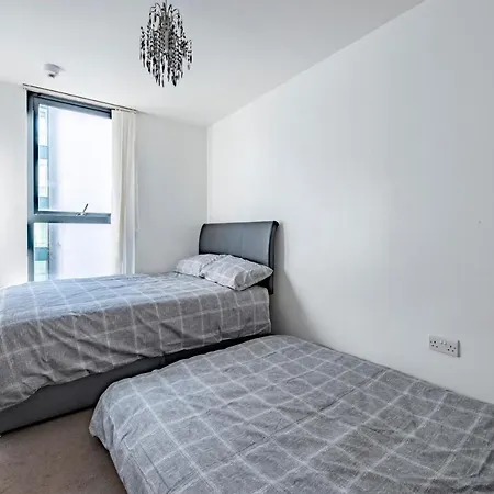 Skyline Tower * Manchester