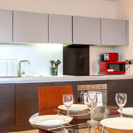 Apartment Guestready - Modern 1Bdr Flat 2-Mins Walk From Manchester Piccadilly