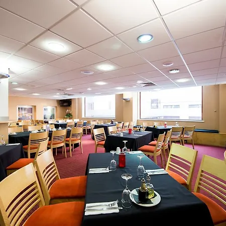 فندق Weston Hall - Halls Of