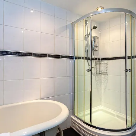 Cosy One Bed Apartment - Close To Cc Апартаменты *