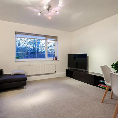 Cosy One Bed Apartment - Close To Cc * Манчестер