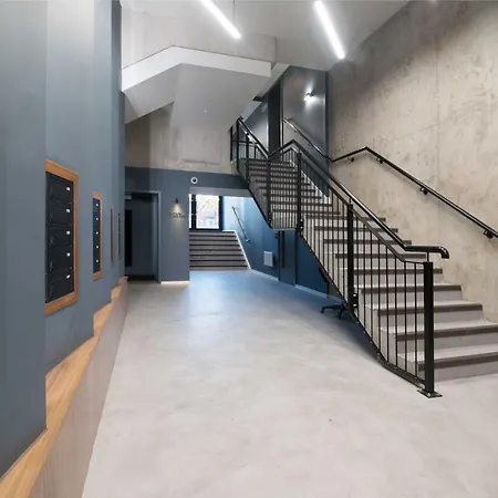 Ultra Modern 2 Bed Apartment - City Centre Апартаменты *