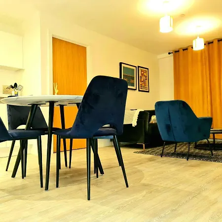 Exquisite Cosy 2-bed In Salford * 맨체스터