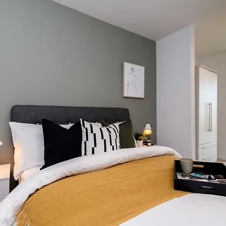 Апартаменты Ultra Modern 2 Bed Apartment - City Centre Манчестер