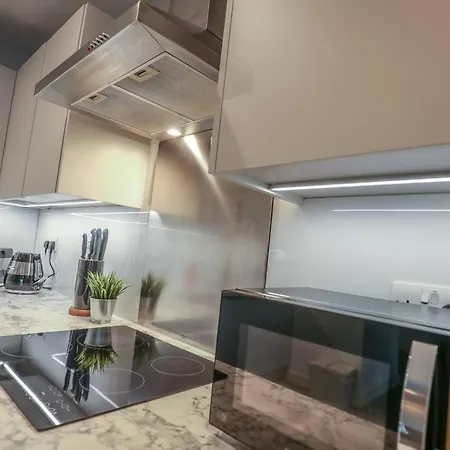 Apartment Large Stylish 3 Bed Media City Apart Free Parking