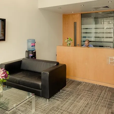 Premier Aparthotel