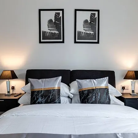 Apartment Stylish And Stunning Waterside Apt - Old Trafford