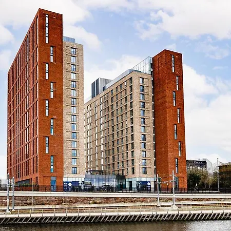 Stylish And Stunning Waterside Apt - Old Trafford * Manchester