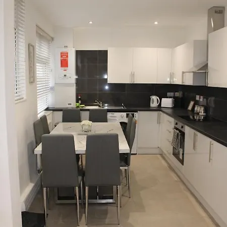 Beautiful, Spacious, Old Trafford * 曼彻斯特