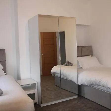 Beautiful, Spacious, Old Trafford * 曼彻斯特