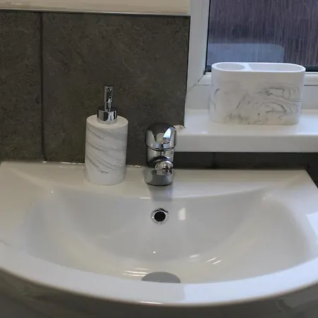 度假居 Beautiful, Spacious, Old Trafford