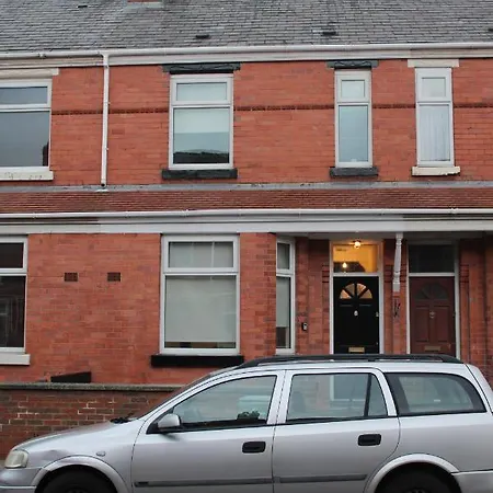 Beautiful, Spacious, Old Trafford 度假居