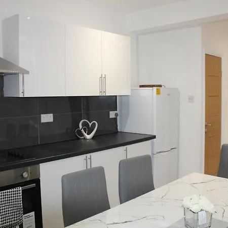 度假居 Beautiful, Spacious, Old Trafford 曼彻斯特