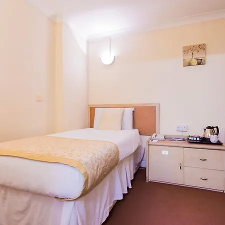 The Gardens Szálloda