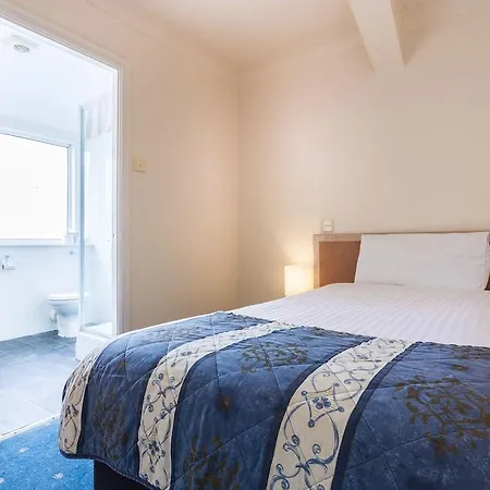 The Gardens 3* Manchester