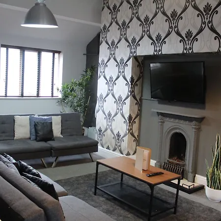 מלון Mitre Centre