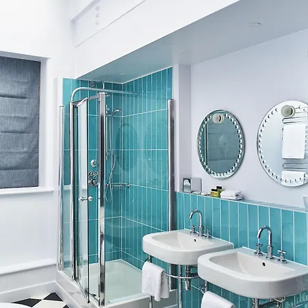 Abode Hotel 4*
