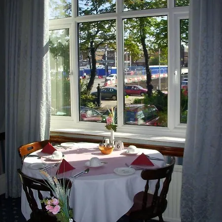 Beaucliffe Hotel 2*