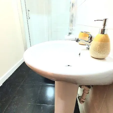 Salford Ark Comfort Near Salford Royal And Trafford Centre Apartment Manchester