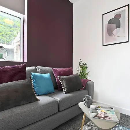 Stunning 4-Bed House In Manchester Μάντσεστερ
