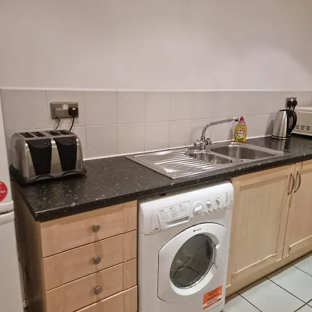 Captivating 2-Bed Apartment In Manchester