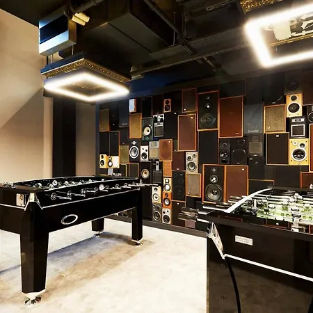 Student Only - Premium Studios With Breakfast At Vita Circle Square In Manchester * Manchester