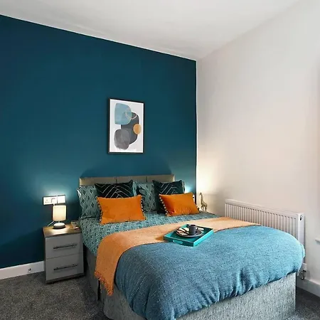 Stunning 4-Bed House In Manchester Μάντσεστερ