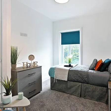 Stunning 4-Bed House In Manchester Σπίτι διακοπών