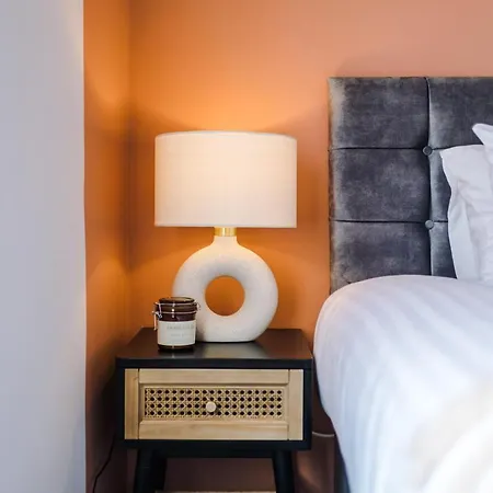 Rest&recharge @ Windsor House Holiday home