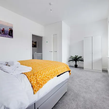 Pass The Keys Modern 2 Bedroom Home In Manchester * Manchester