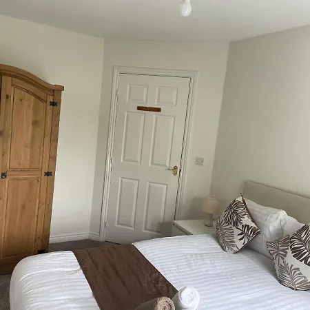 Paris Royal Paradise * Manchester