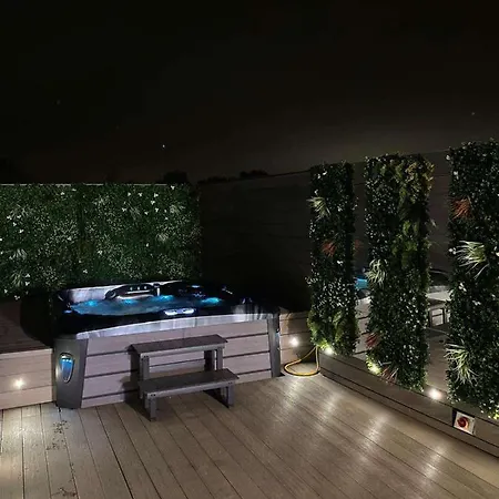 Hidden Apartments & Penthouse *