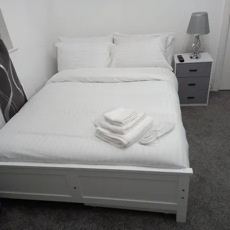 Garswood Road House Privatunterkunft Manchester