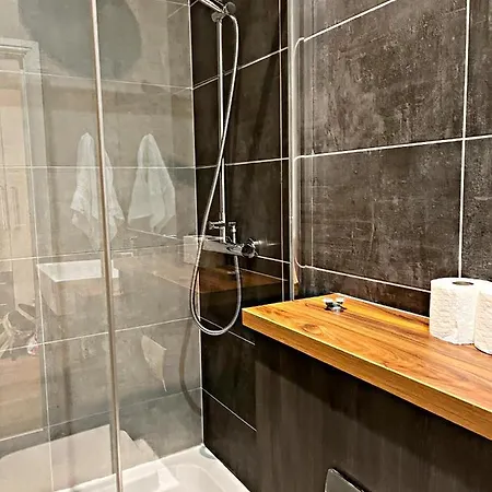 Cosy Serviced Heart Of Апартаменты *