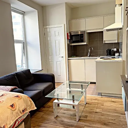 Апартаменты Cosy Serviced Heart Of Манчестер