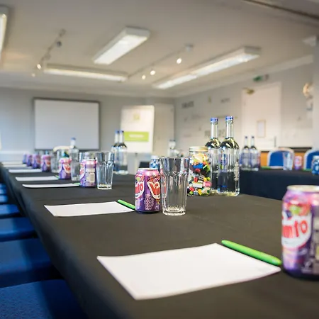 Manchester West By Ihg Hotell