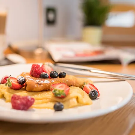 Manchester West By Ihg