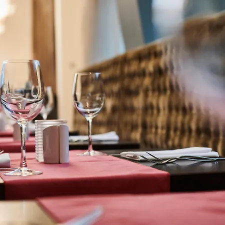 Hotel Crowne Plaza City Centre By Ihg 4*