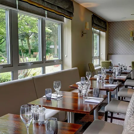 Western Pinewood Manchester Airport-wilmslow 4* Wilmslow