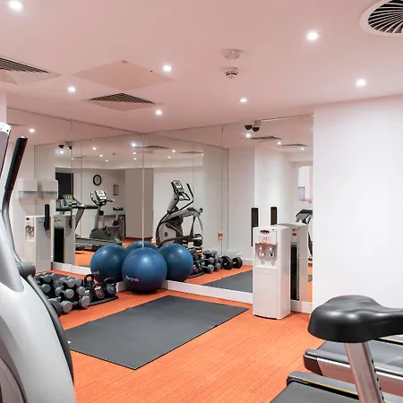 Cove Minshull Street Отель