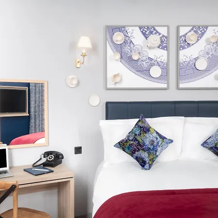 Hotel Indigo - Victoria Station By Ihg 4*