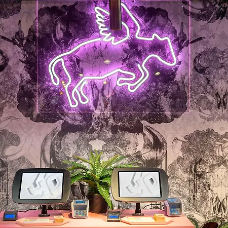Yotel Deansgate Отель Манчестер